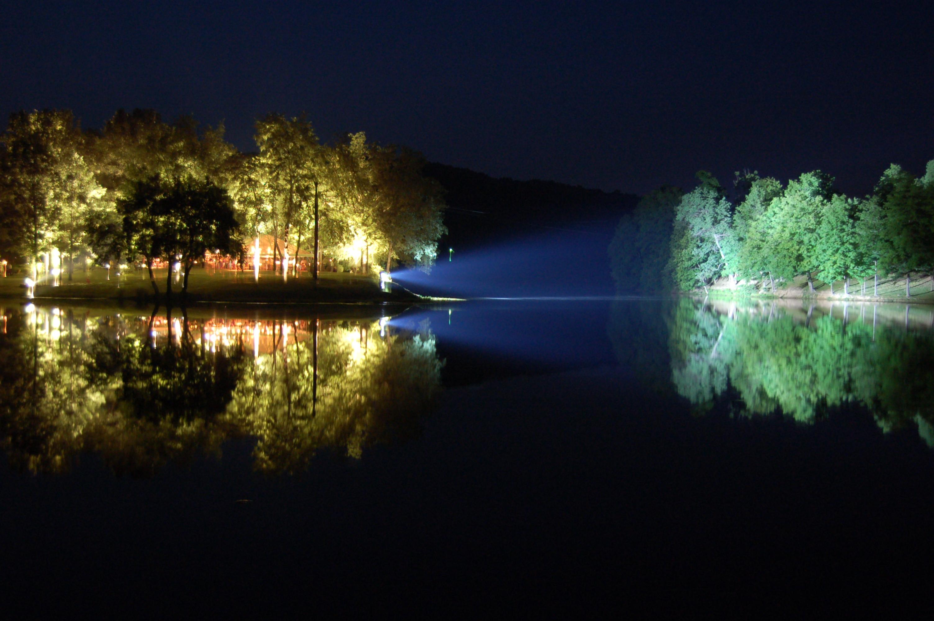 landscape lake lighting